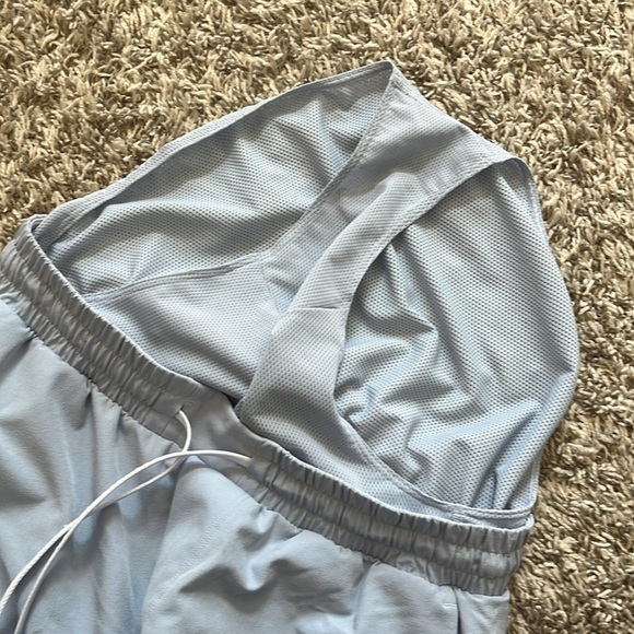 Lululemon Men Athletic Shorts with Liner Blue size Small - Picture 7 of 12